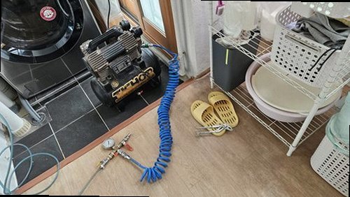 영도구 누수탐지 수도계량기와 보일러 배관을 확인하는 누수 점검 현장
