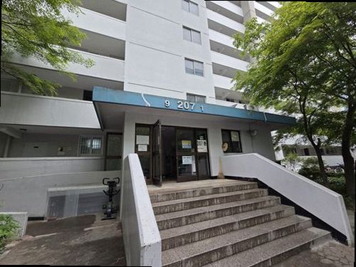 금산군 누수탐지 수도계량기 별침과 누수 흔적을 확인하는 모습