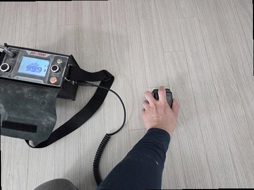병점구 누수탐지 욕실 바닥과 아래층 천장에 나타난 누수 흔적