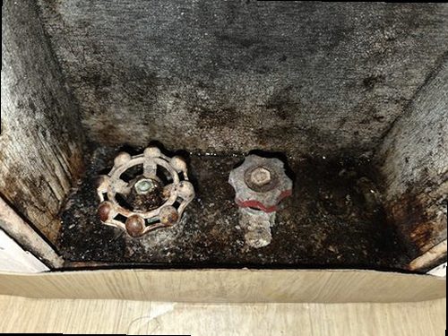 효행구 누수탐지 가스탐지와 청음탐지로 누수 위치를 좁히는 현장 모습