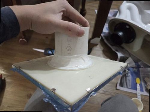 가평 누수탐지 가스탐지기와 청음탐지기를 이용해 누수 위치를 비교하는 현장 이미지