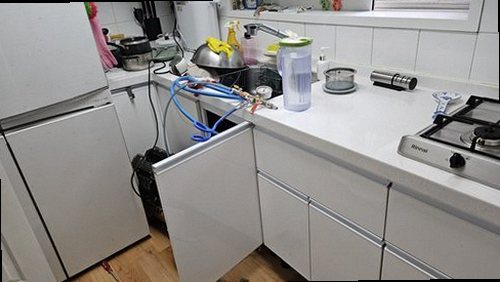 원미구 누수탐지 천장 누수 흔적과 수도계량기 별침 확인 모습
