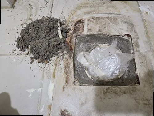 유성구 누수탐지 욕실 벽면 물자국과 수분 측정 현장